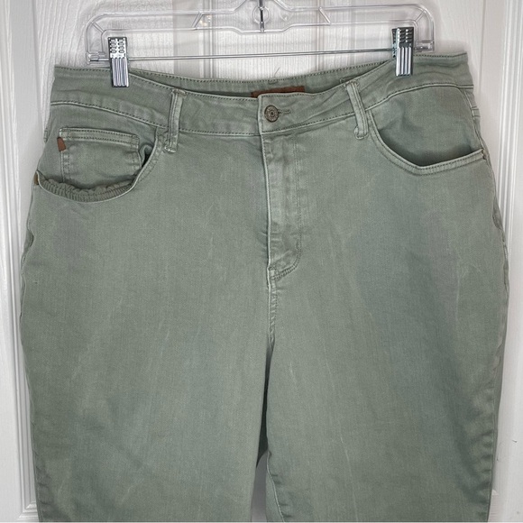 Judy Blue High Waist Capri Jeans Cropped Stretch in Sage Green 18W - Picture 3 of 12